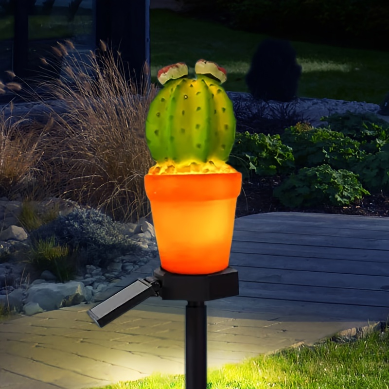 Cactus solar outlet lights