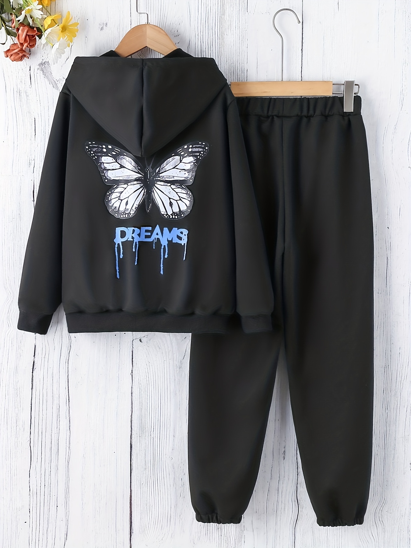 Girl's Street Style Outfit 3pcs, Hoodie & Cami Top & Sweatpants Set,  BUTTERFLY AND FLOWERS Print Kid's Clothes For Spring Fall