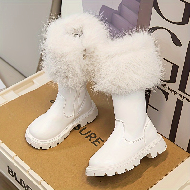 Cutest aesthetic silicone boots🤎 sipskin.co