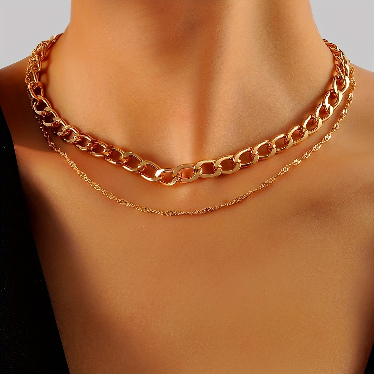 Necklace Golden Chain Pendant for Women & Girls (Gold)