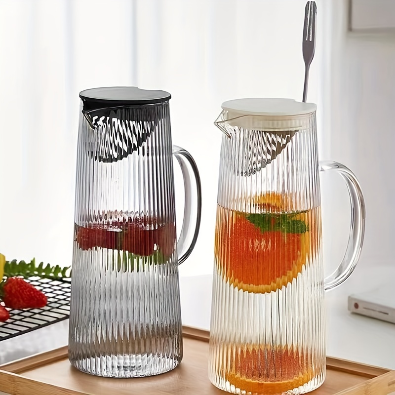 1.7L Glass Water Pitcher with Handle Bamboo Lid Heat Resisttant