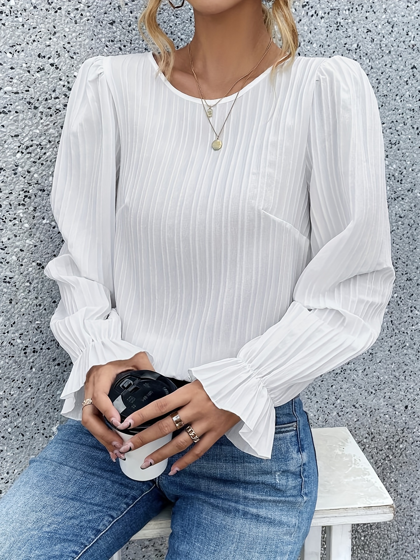 White keyhole hot sale blouse long sleeve