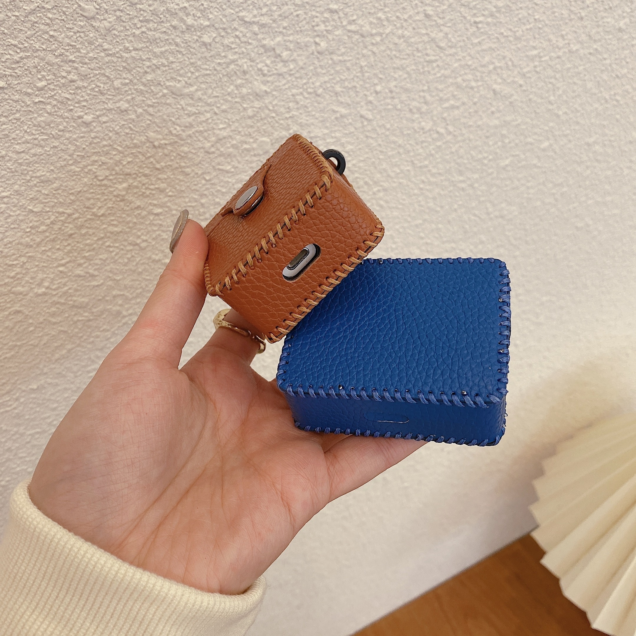 Blue LV Solid Leather Airpods Case