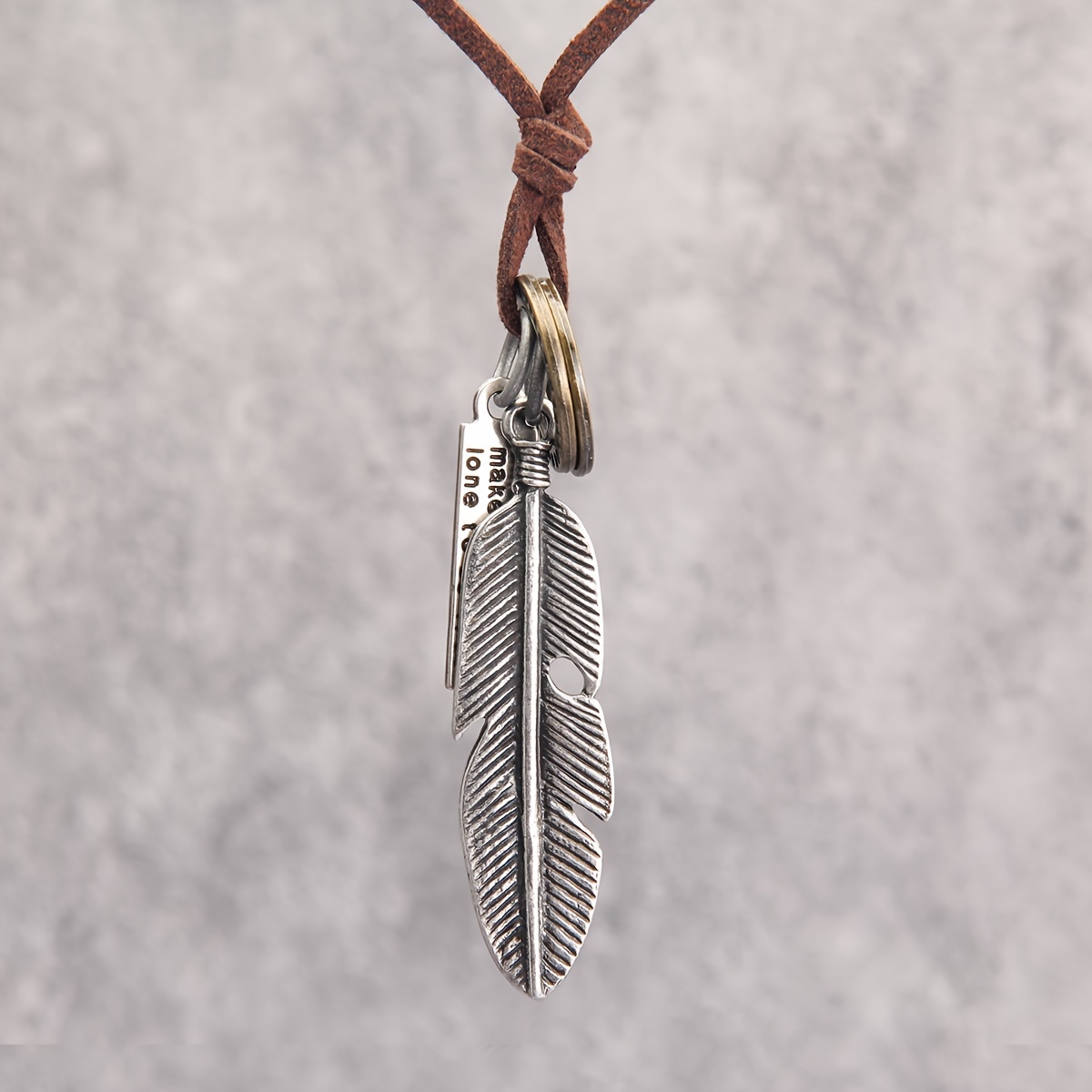 

1pc Fashion Feather Shape Alloy Pendant Necklace, Men And Women Long Necklace, Valentine's Day Gift, Father's Day Gift