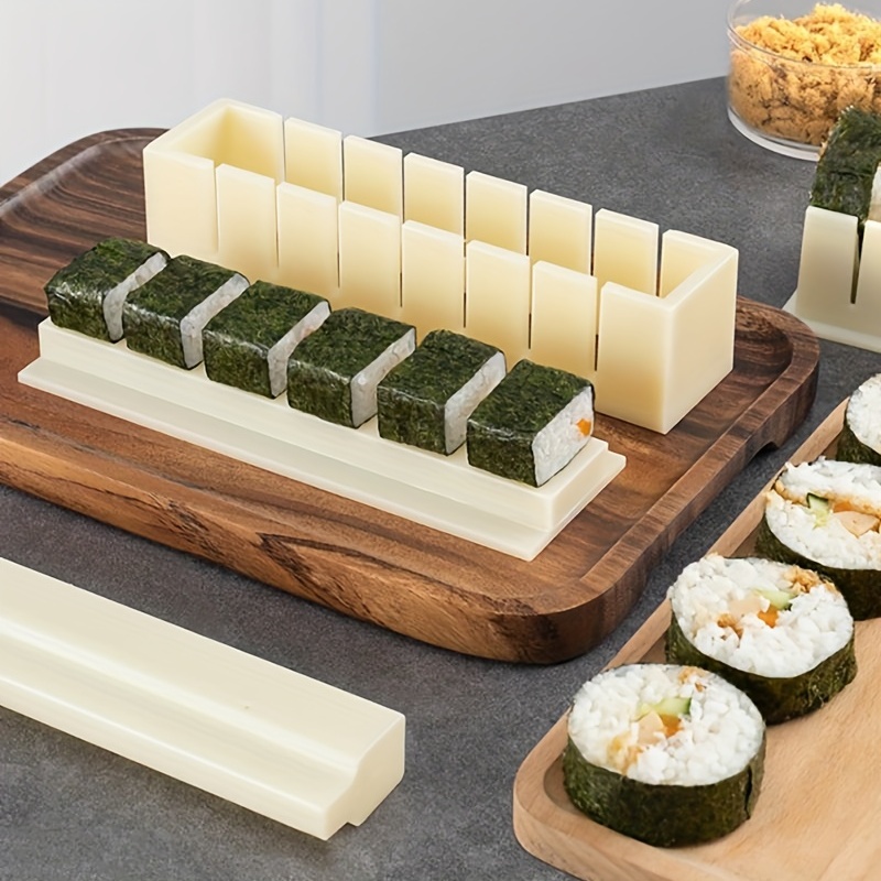 Kit per la Preparazione di Sushi da 10 Pezzi, set di Sushi fai-da-te,  Stampo per Sushi a 3 Forme, Strumento per Sushi per Principianti, può  Essere Utilizzato a Casa, in Campeggio, in