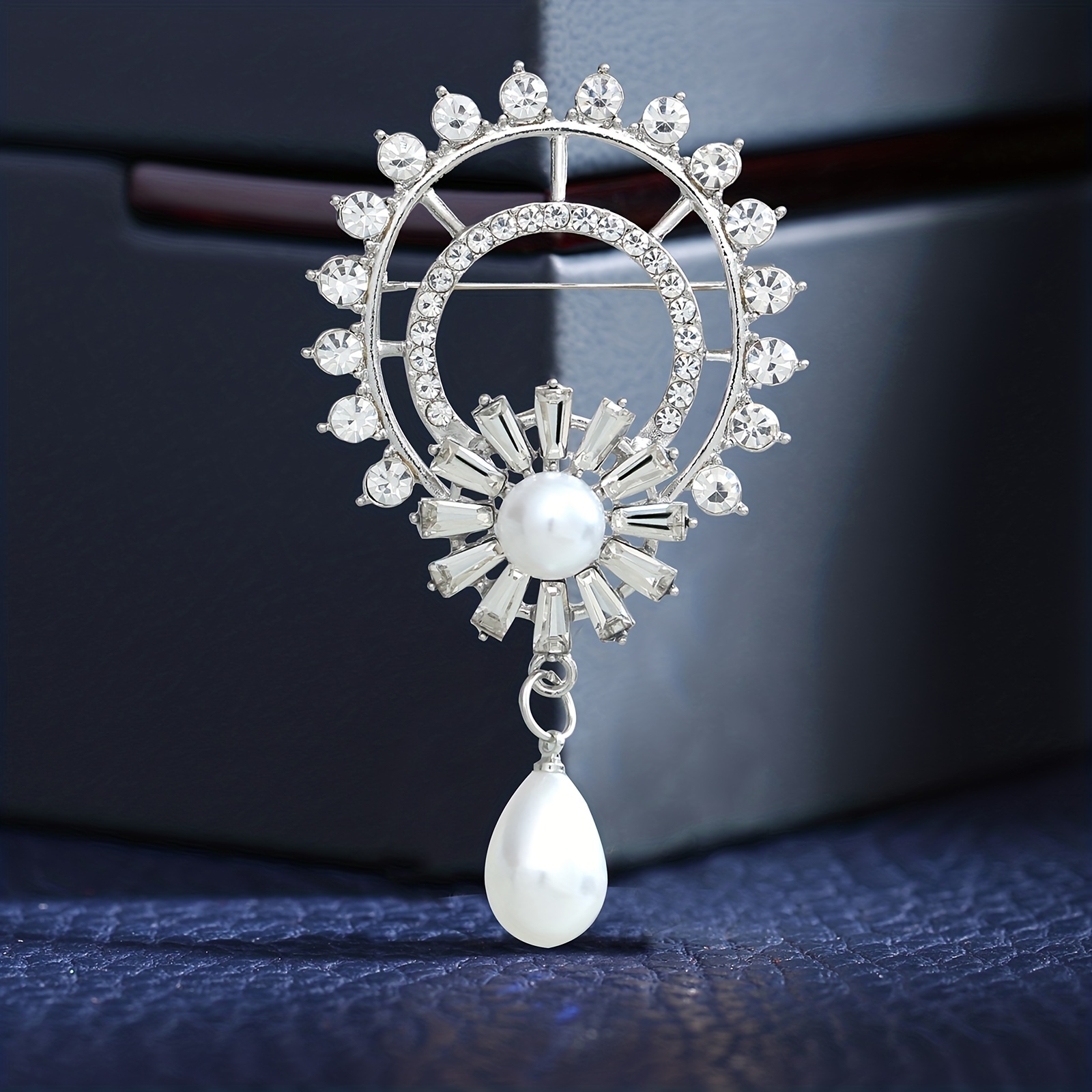 1pc Pearl & Rhinestone Decor Ferris Wheel Brooch For Women, High-Grade  Lapel Pin Perfect For Fixing Clothes Without Damage