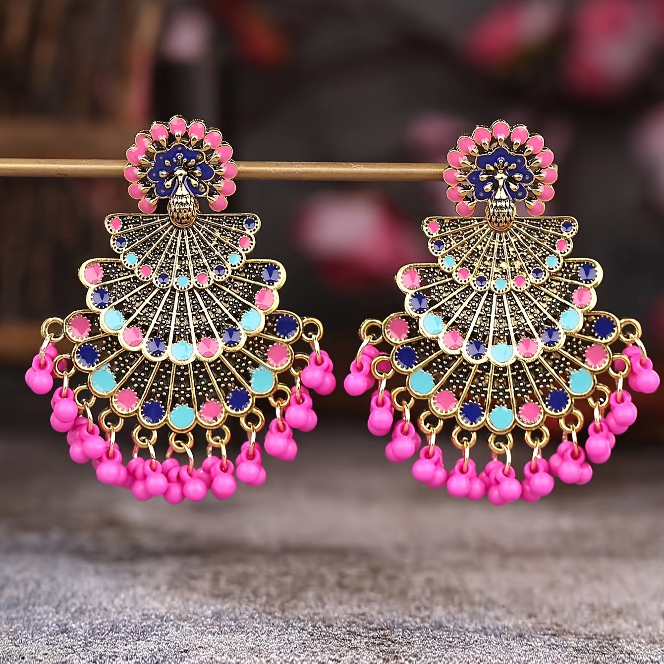 

Vintage Peacock Tail Design Beads Decor Dangle Earrings Retro Bollywood Style Zinc Alloy Jewelry Delicate Female Gift