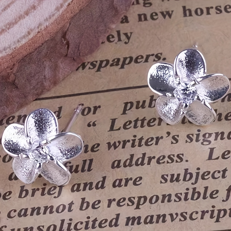 2pcs Silver Flower Stud Earrings Unisex