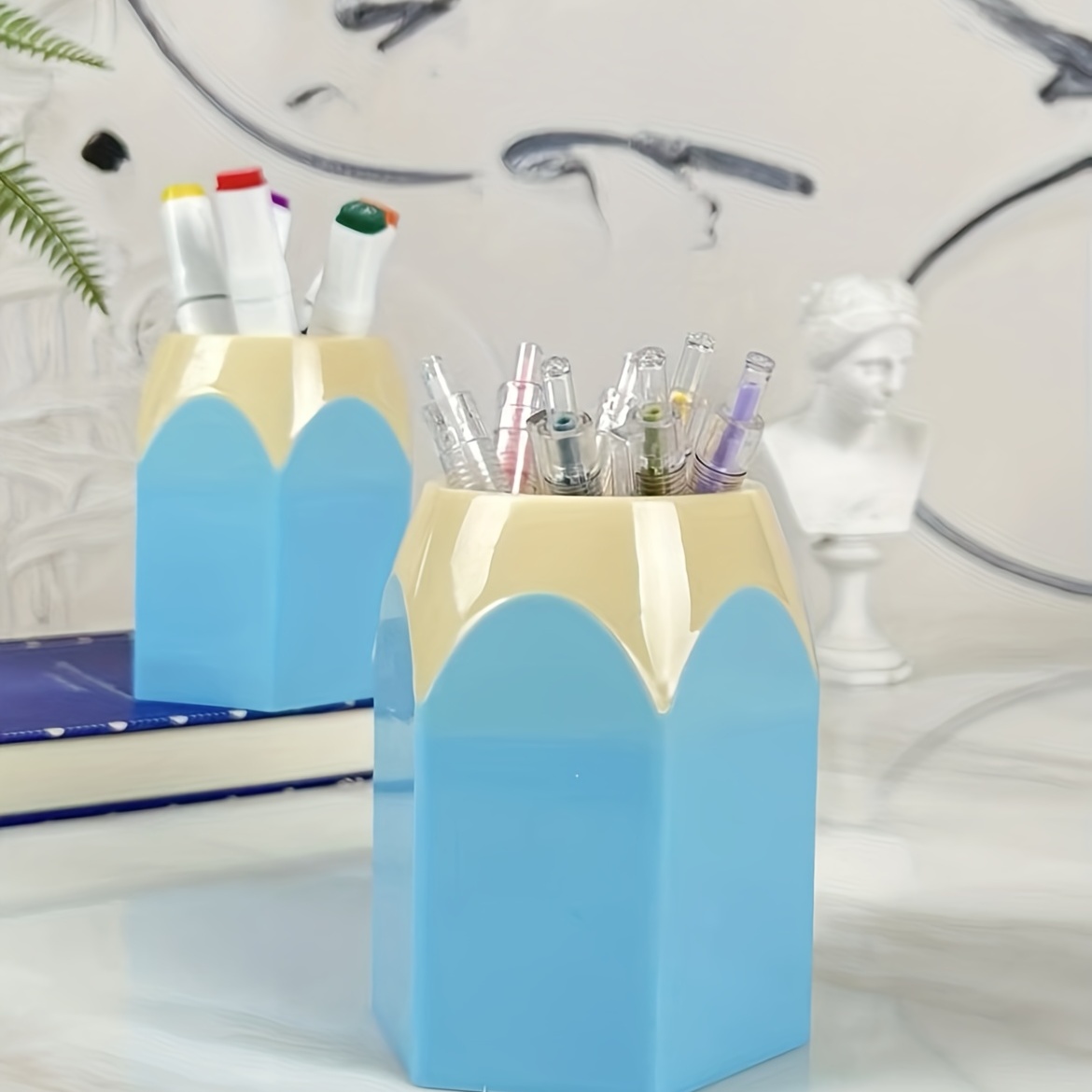  Organizador de escritorio con soportes para lápices,  organizador de accesorios de oficina, organizador de suministros escolares  para bolígrafos, lápices de colores, pinceles de arte, 5 compartimentos,  blanco, regalo para profesores, compañeros