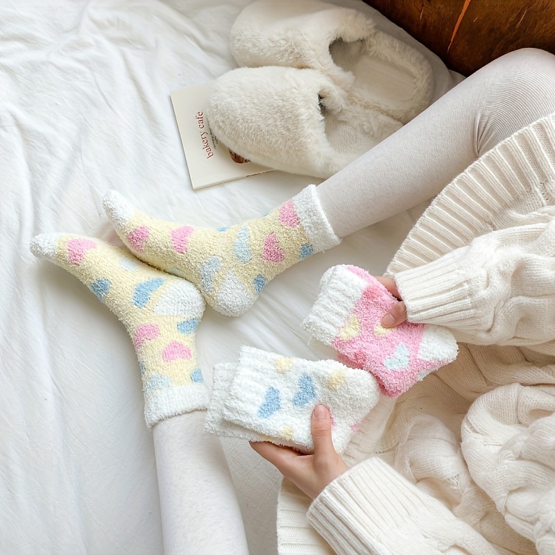 

3 Pairs Heart Print Plush Socks, Comfy & Warm Coral Fleece Mid Tube Socks, Women's Stockings & Hosiery