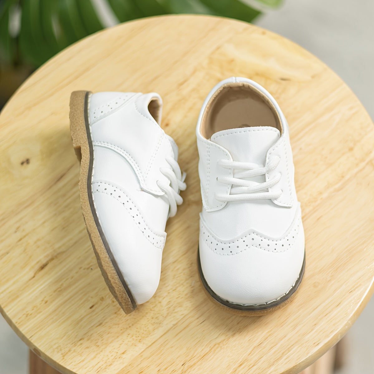 Boys on sale white loafers