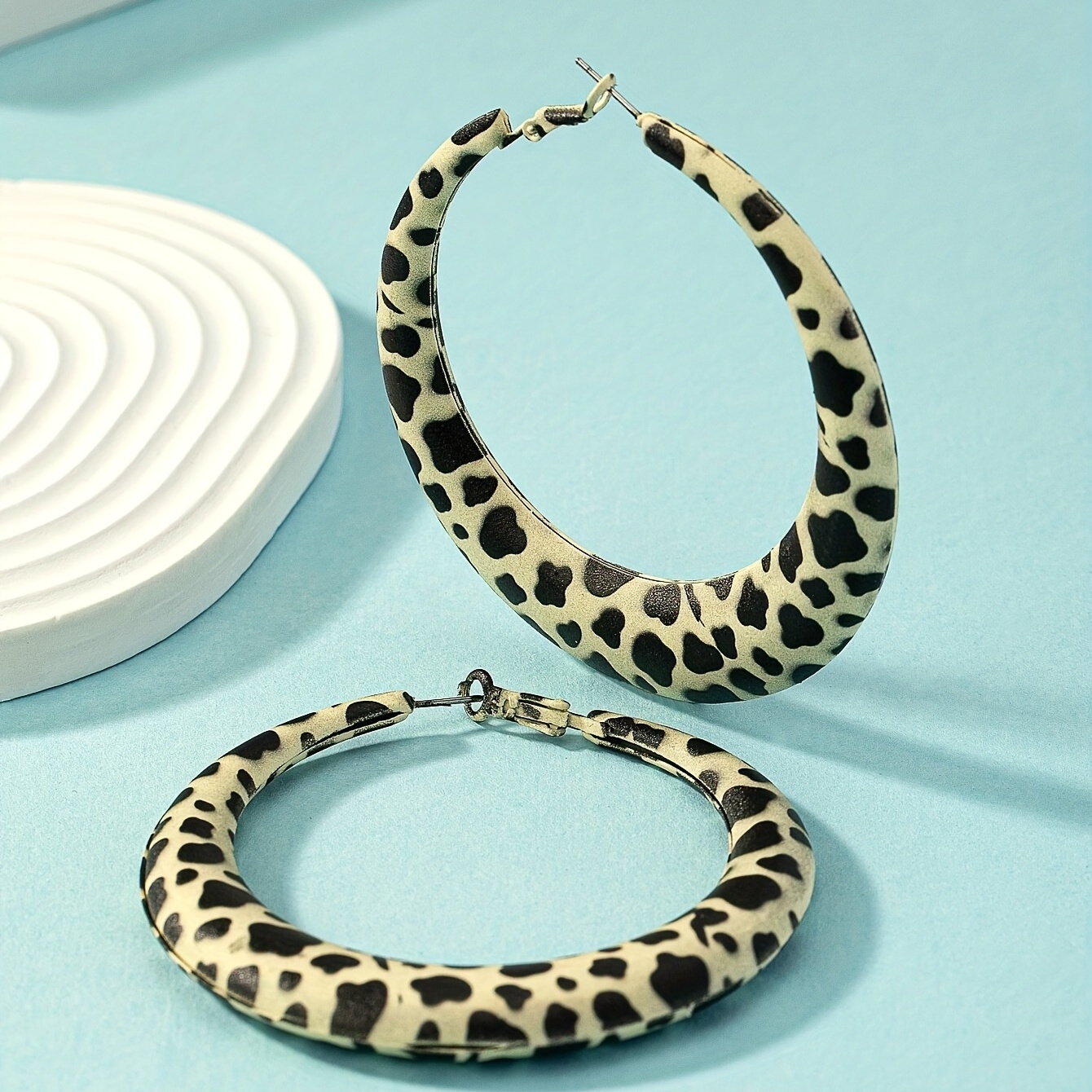 Hot Pink Leopard Pattern Hoop Earrings for Casual Style