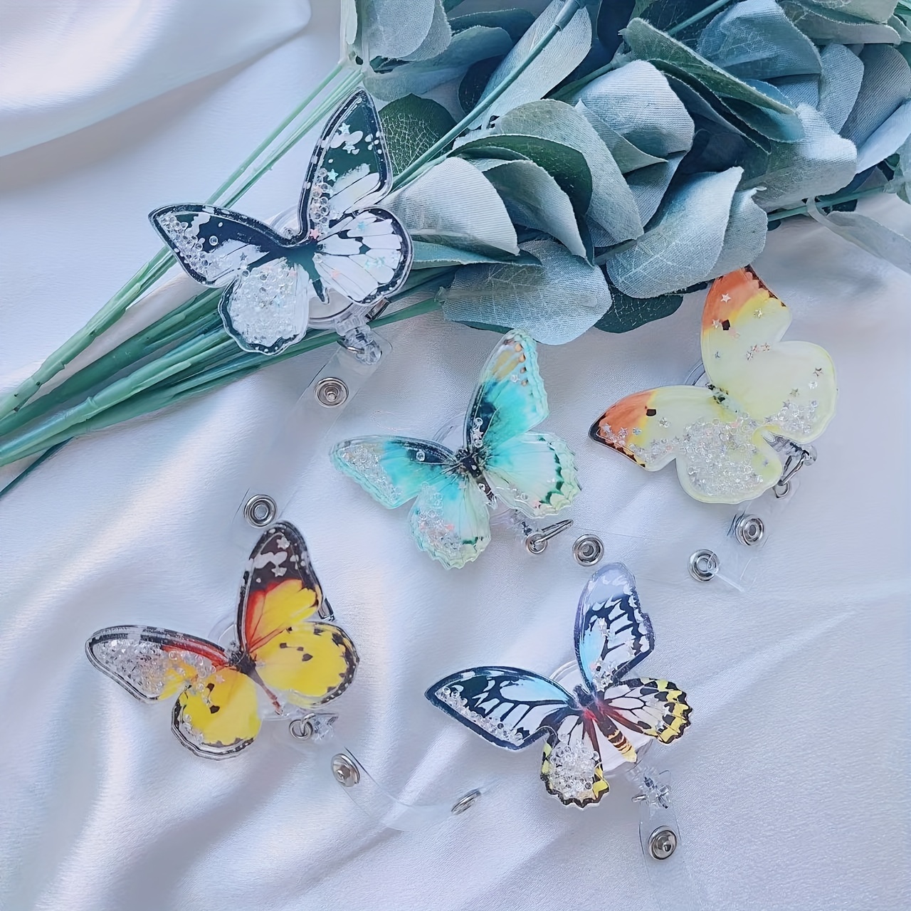6 Pcs Rhinestone Retractable Nurse ID Badge Reel Holder with Clip Cute  Bling Butterfly Bee Sunflower Animals Flower Name Badge Reel for Volunteer