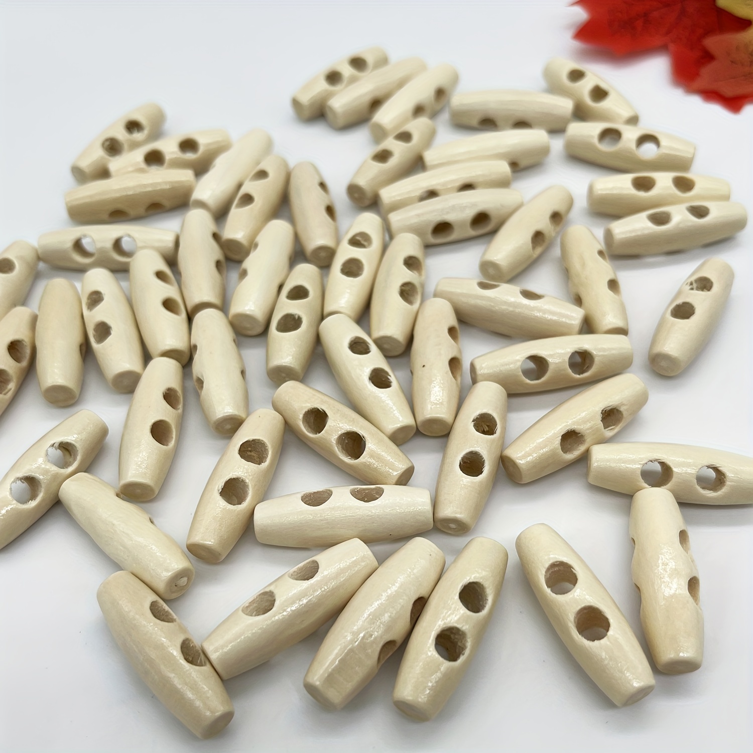  50Pcs Wood Toggle Buttons, 30mm Double Holes Olive Shape Sewing  Wood Toggle Buttons Sewing Buttons for DIY Coat Sweater Clothes Decoration