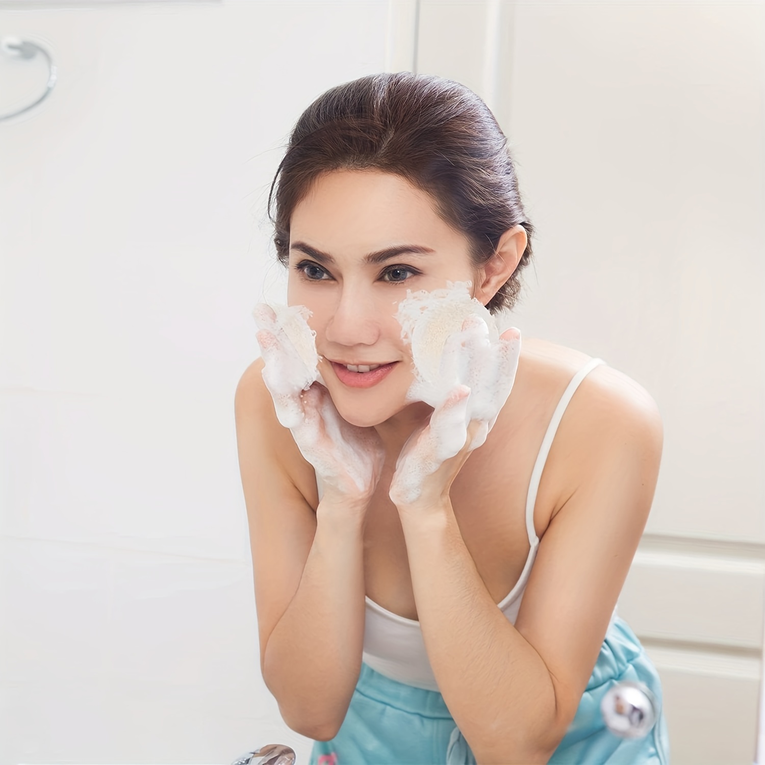 10/15/20pcs Natural Loofah Sponge For Exfoliating, Body Scrubber Clean Body Face Deeply, Face Loofah Pad, Bath Shower Loofah Sponge, Dead Skin Remover, Bathroom Accessories