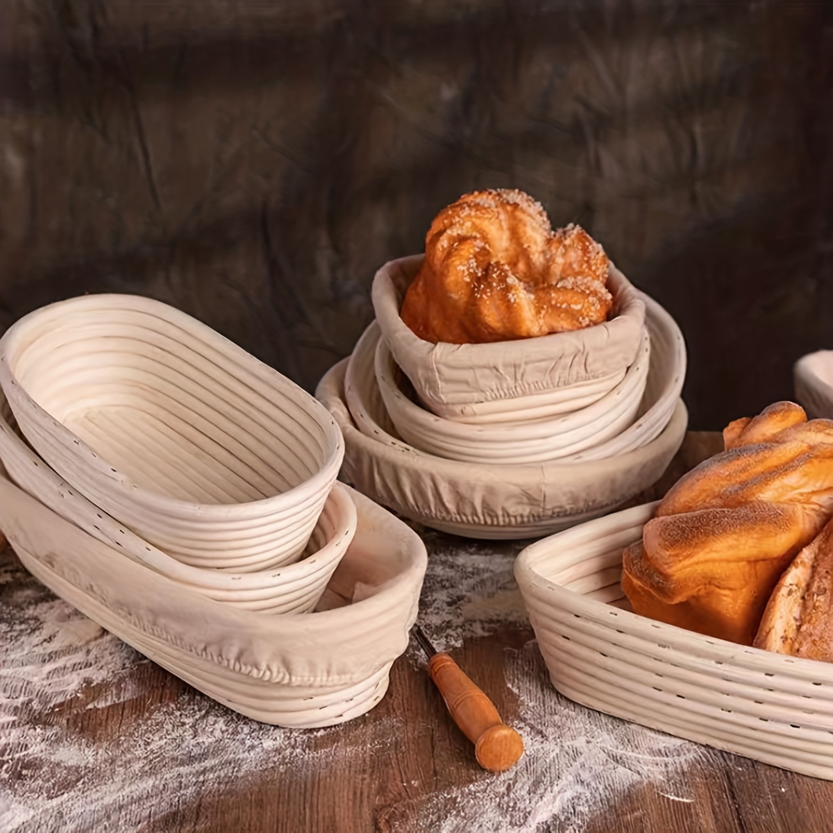 Masa de pan artesanal levantándose en una cesta de fermentación creada con  ia generativa