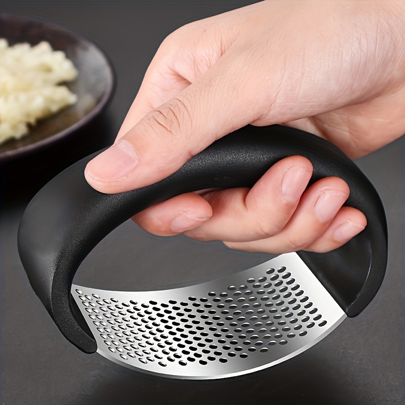 Upgrade Your Kitchen With This Manual Ring Garlic Masher - Get