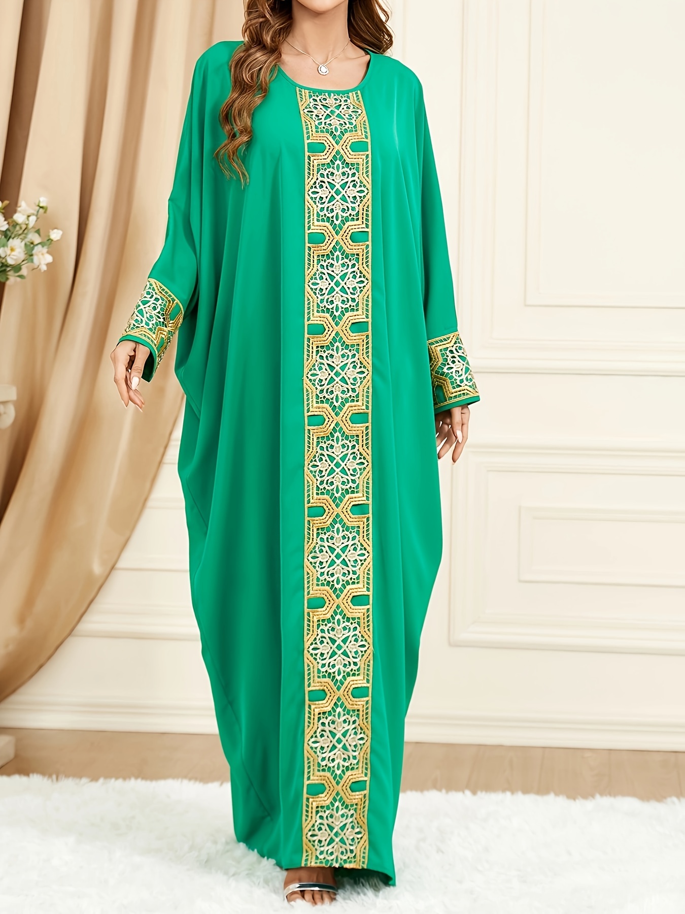 Women's Applique Batwing Sleeve Maxi Dress