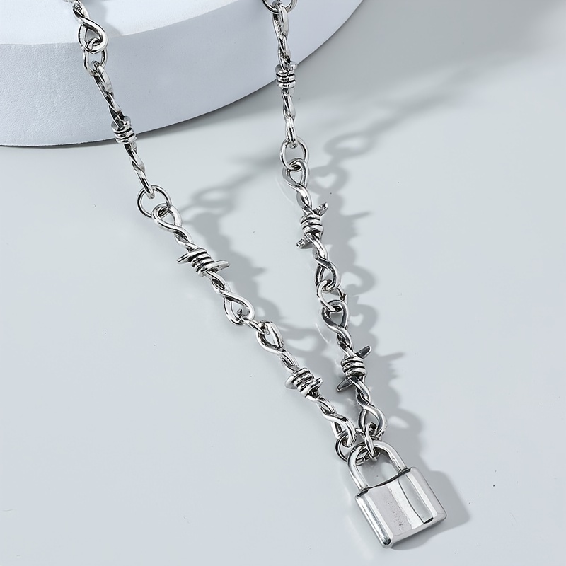 Lock Chain Necklace With a Padlock Pendant Grunge Aesthetic Accessories