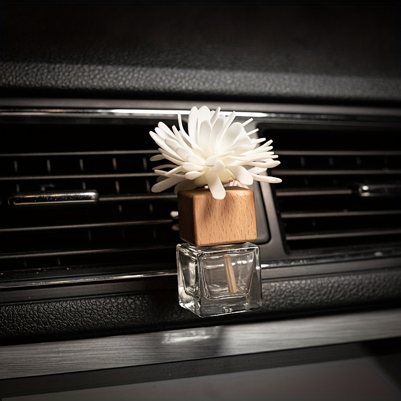 New Car Air Freshener Car Perfume Clip Fragrance Empty Glass Bottle Auto  Air Conditioner Vent Outlet Essential Oils Diffuser Ornaments From  Worldsale123, $0.88