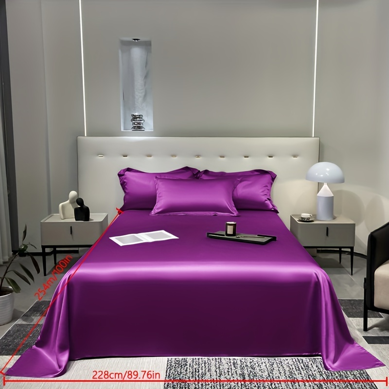 dormitorio de lujo morado