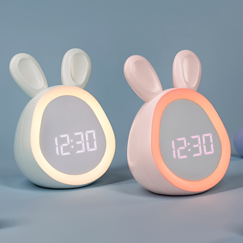  Reloj despertador para niños, bonito reloj despertador de  conejo, silencioso, sin tictac, luz nocturna, reloj de viaje, funciona con  pilas para cama, mesita de noche, escritorio (color amarillo) : Hogar y