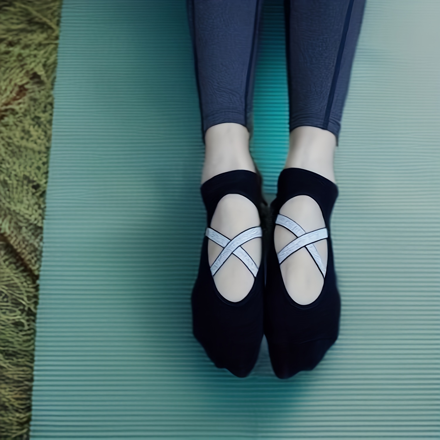 Yoga Socks - Non-Slip Grip perfect for Yoga, Pilates, Ballet & Dance -  Unisex