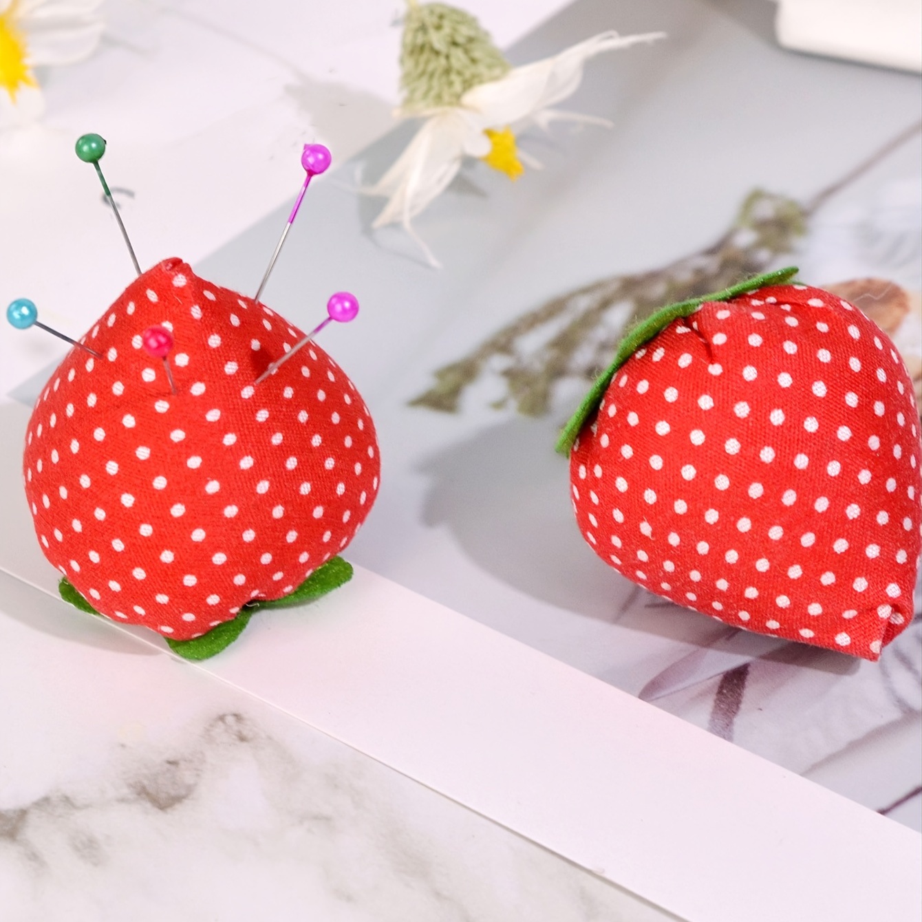 3pcs sewing tools strawberry pin cushion