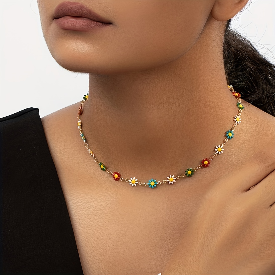 A Minimalist And Fresh Colorful Sunflower Necklace And Glove Set With Random Colors