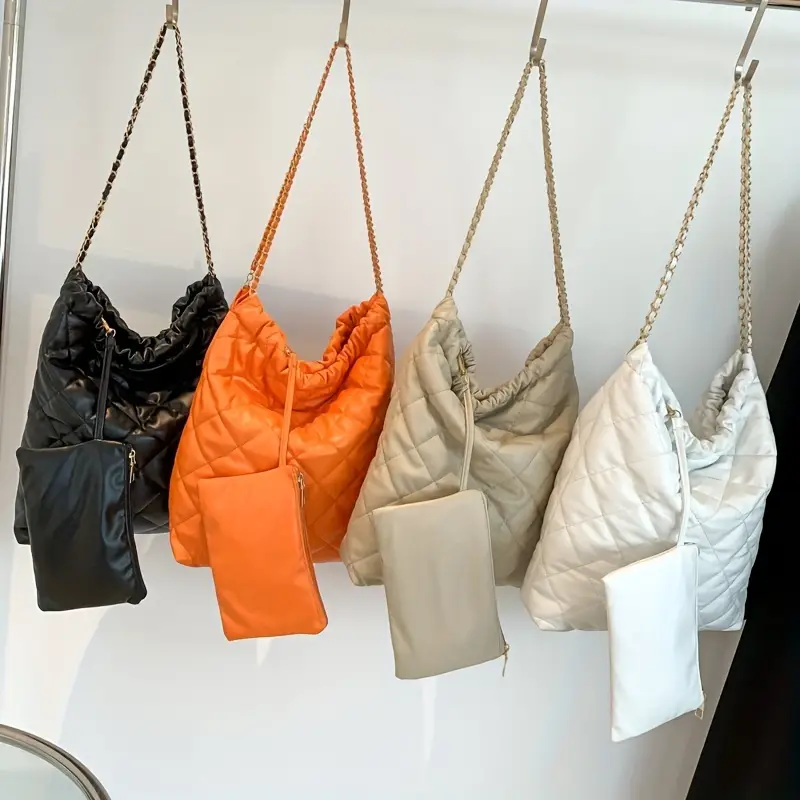 women chanel handbags used