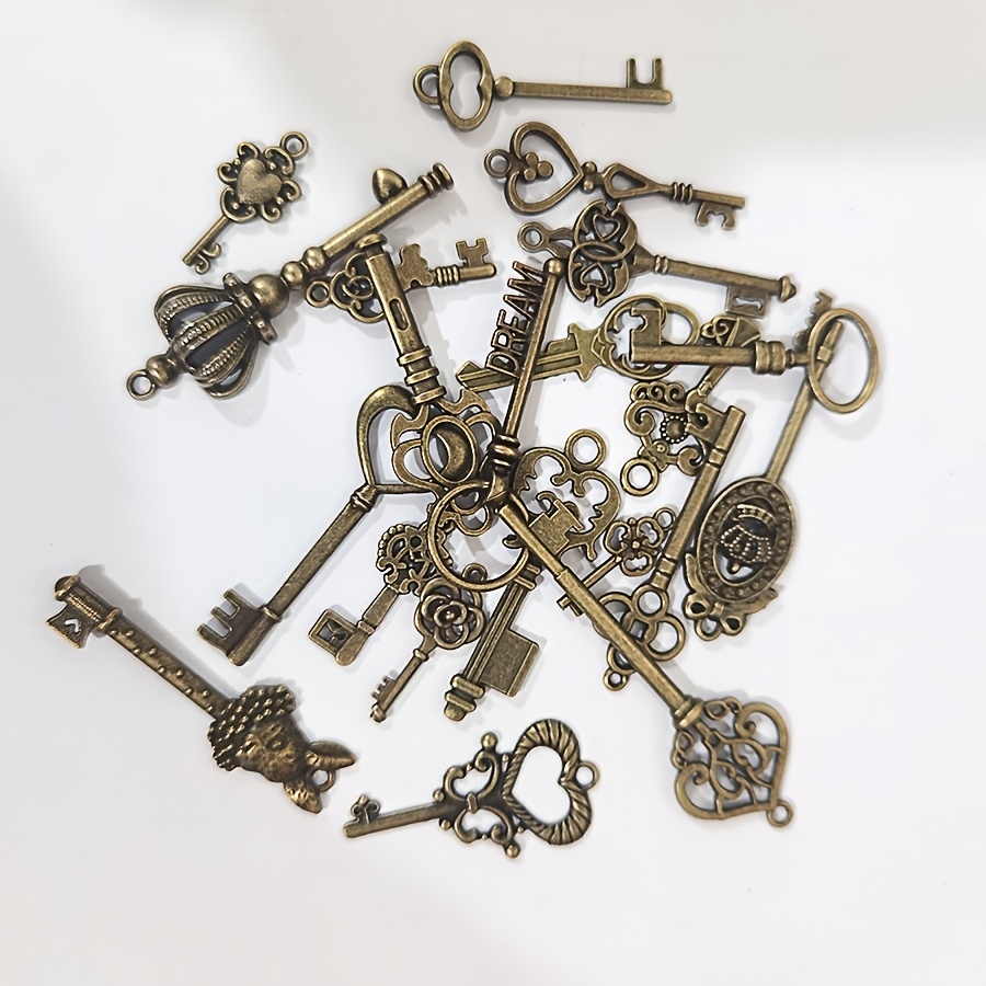 69 Antique Bronze Skeleton Keys - Mixed Antique Keys - Vintage Skeleton Key