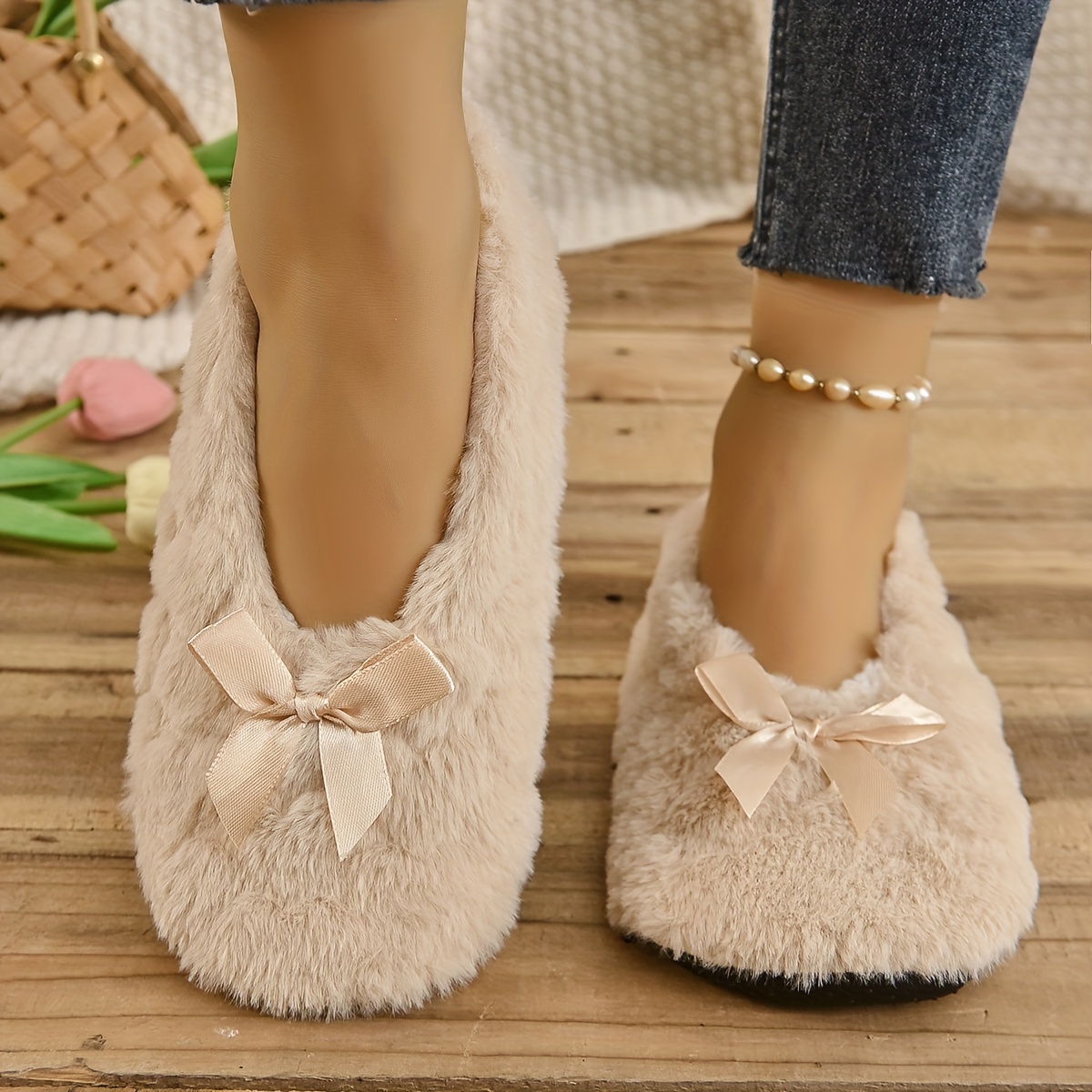 

Women's Indoor Comfortable Breathable Shoes Soft Thick Fur Barefoot Sole Fashionable Versatile Exquisite Floor Shoes Women