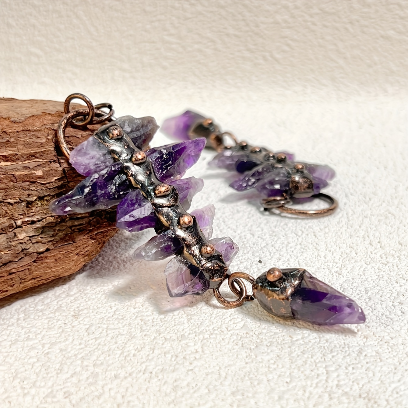 

Unique Handcrafted Amethyst Pendant Necklace - Natural Crystal, Vintage-inspired Sweater Chain For Women, Parties & Gifts, Random Shape, Sand , Diy