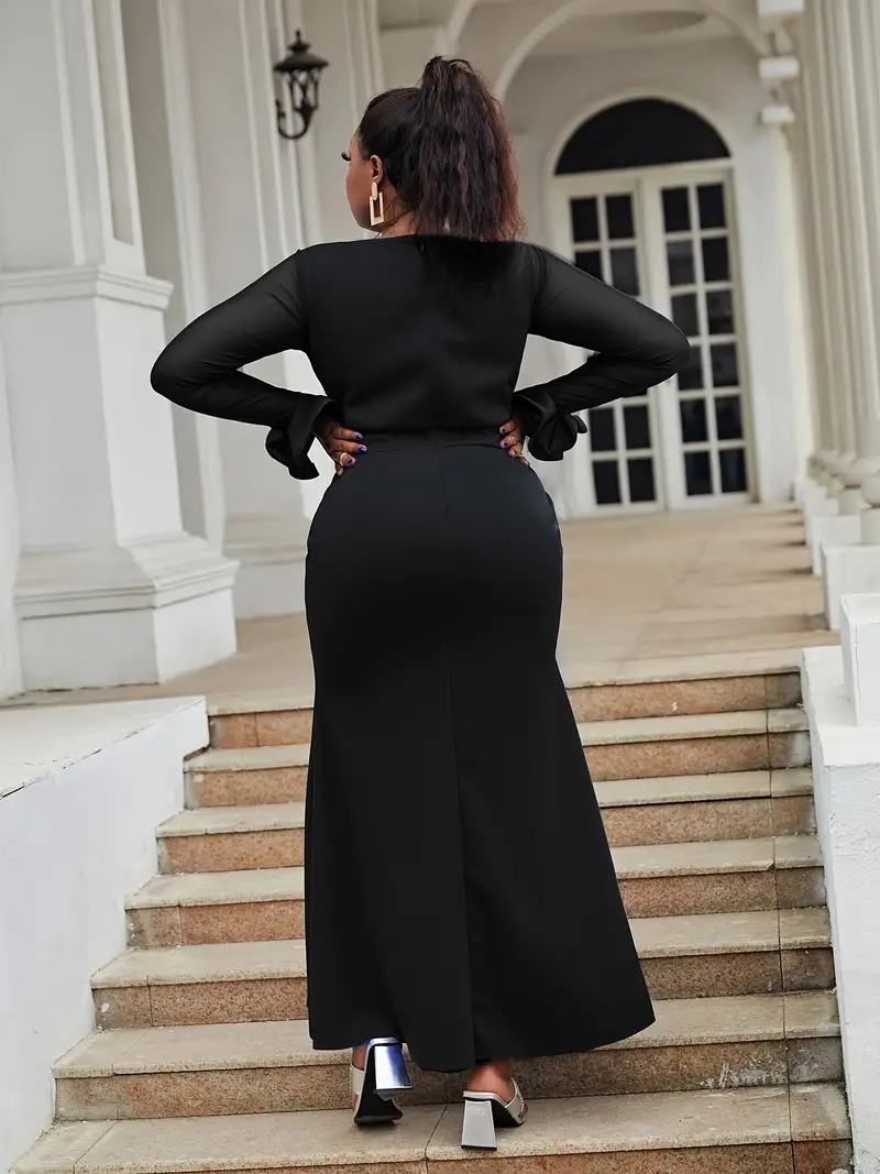 plus black dress