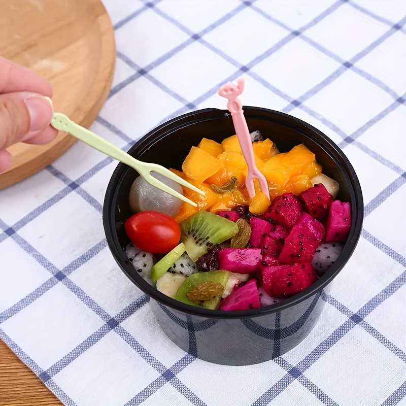 disposable plastic fruit salad bowl with