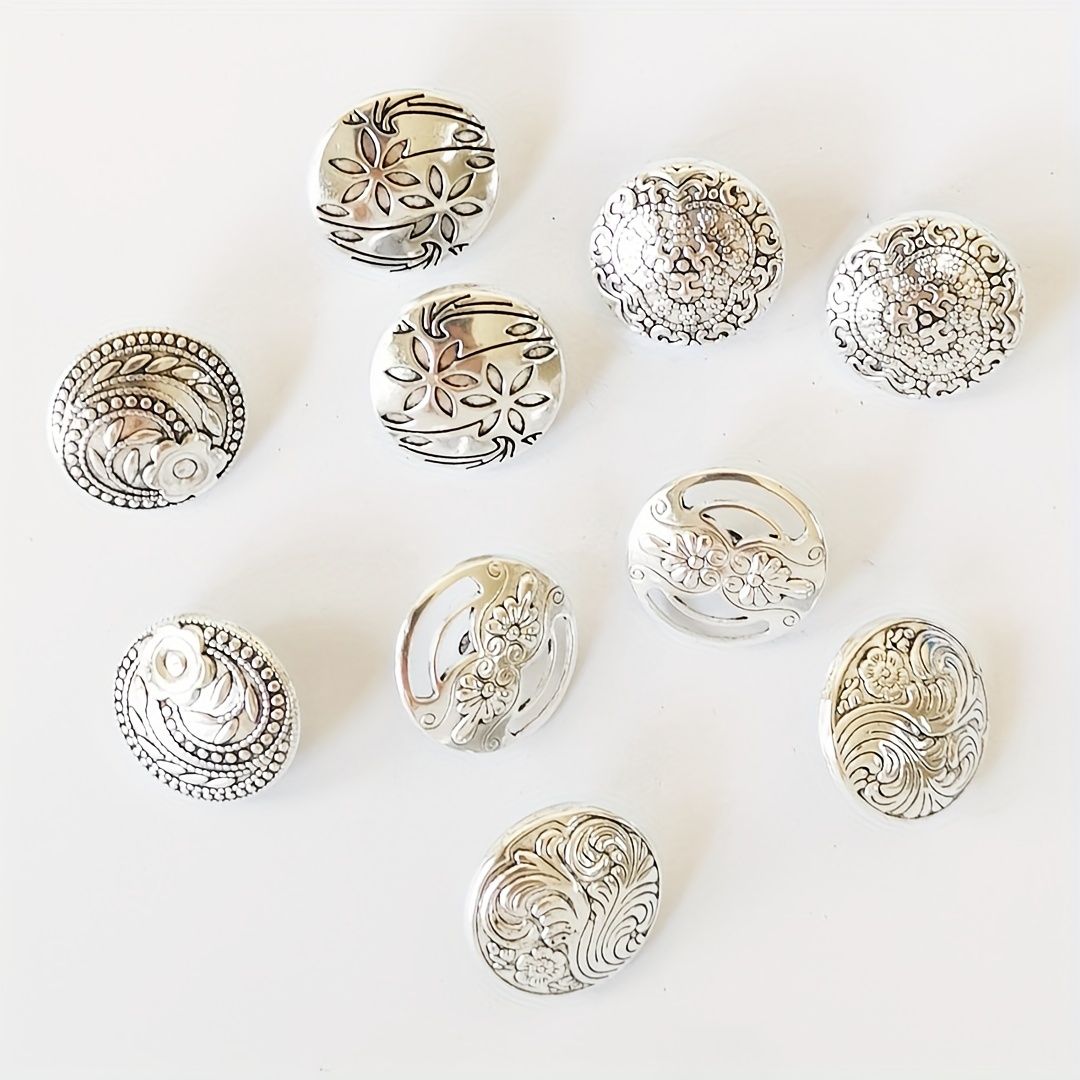 

A Set Of 5 Vintage Antique Silvery Round Flower-shaped Buttons, Creatively As Coat Accessories, In Antique Bronze Color, 17mm/0.67in