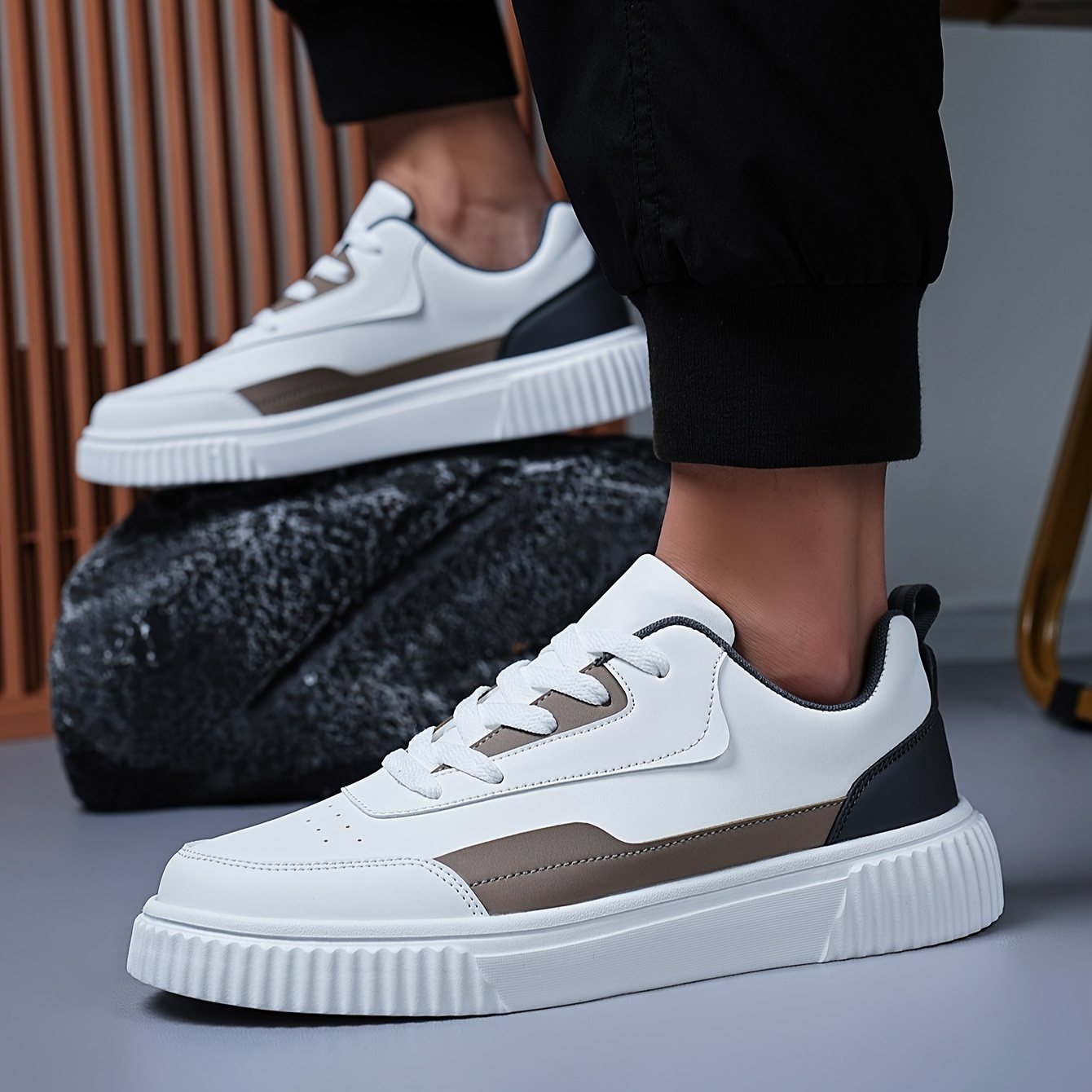 Men's Shoes Sneakers Sporty Look Skate Shoes Comfort Shoes
