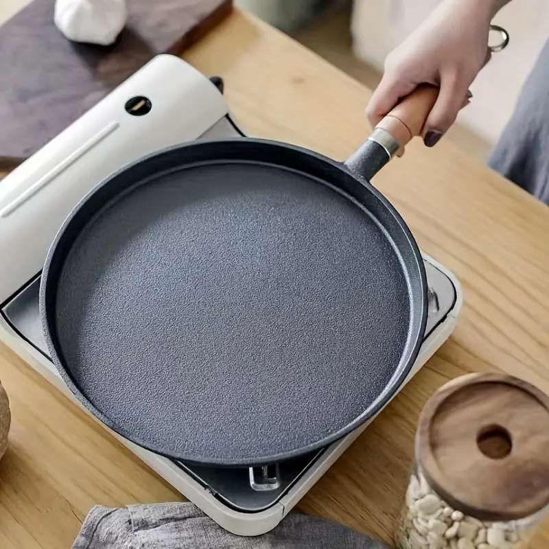 Cast Iron Frying Pan With Wodden Handle Nonstick Omelet Pan - Temu