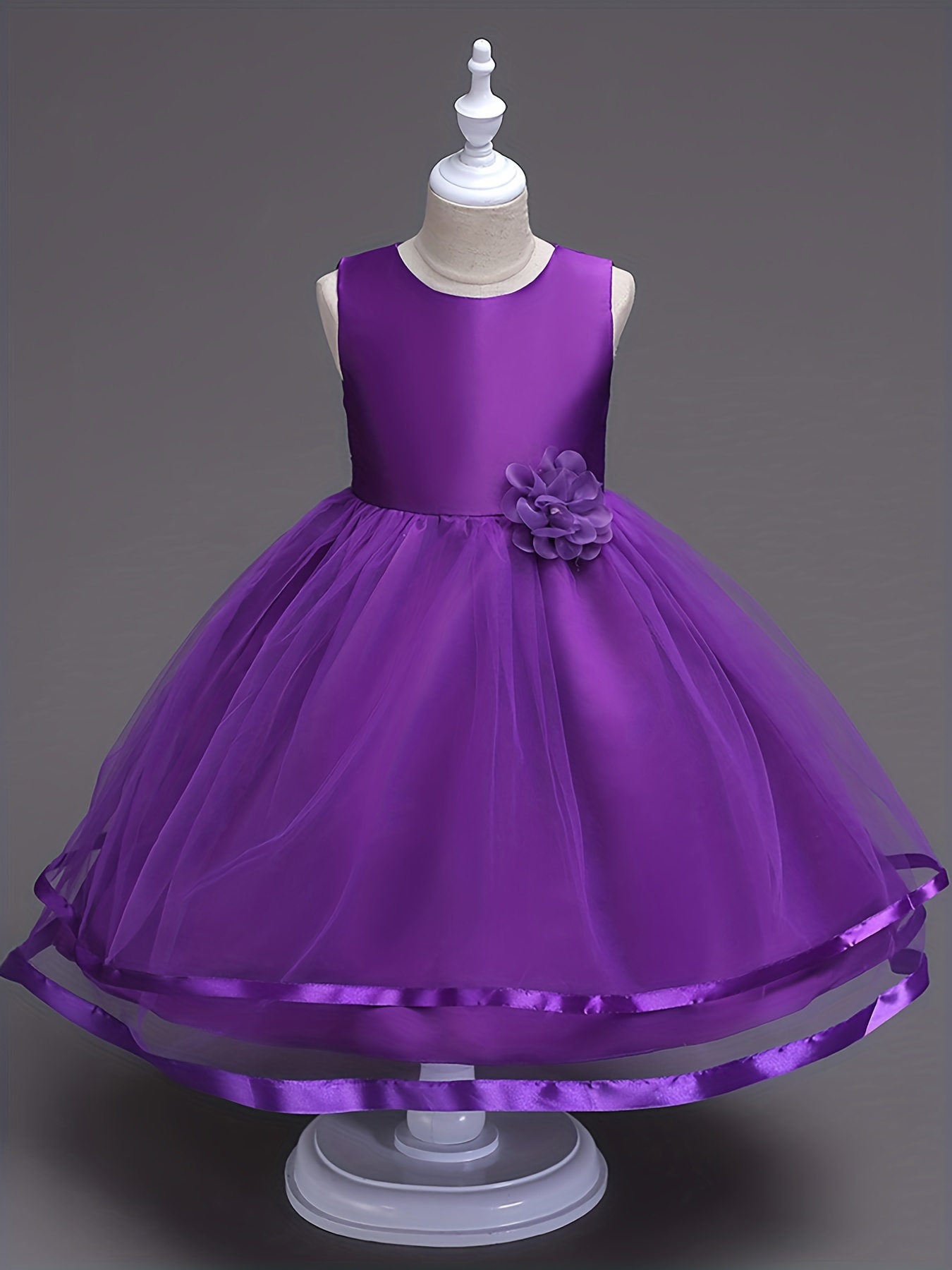 Girls Sleeveless Mesh Princess Dress With Flower Decor