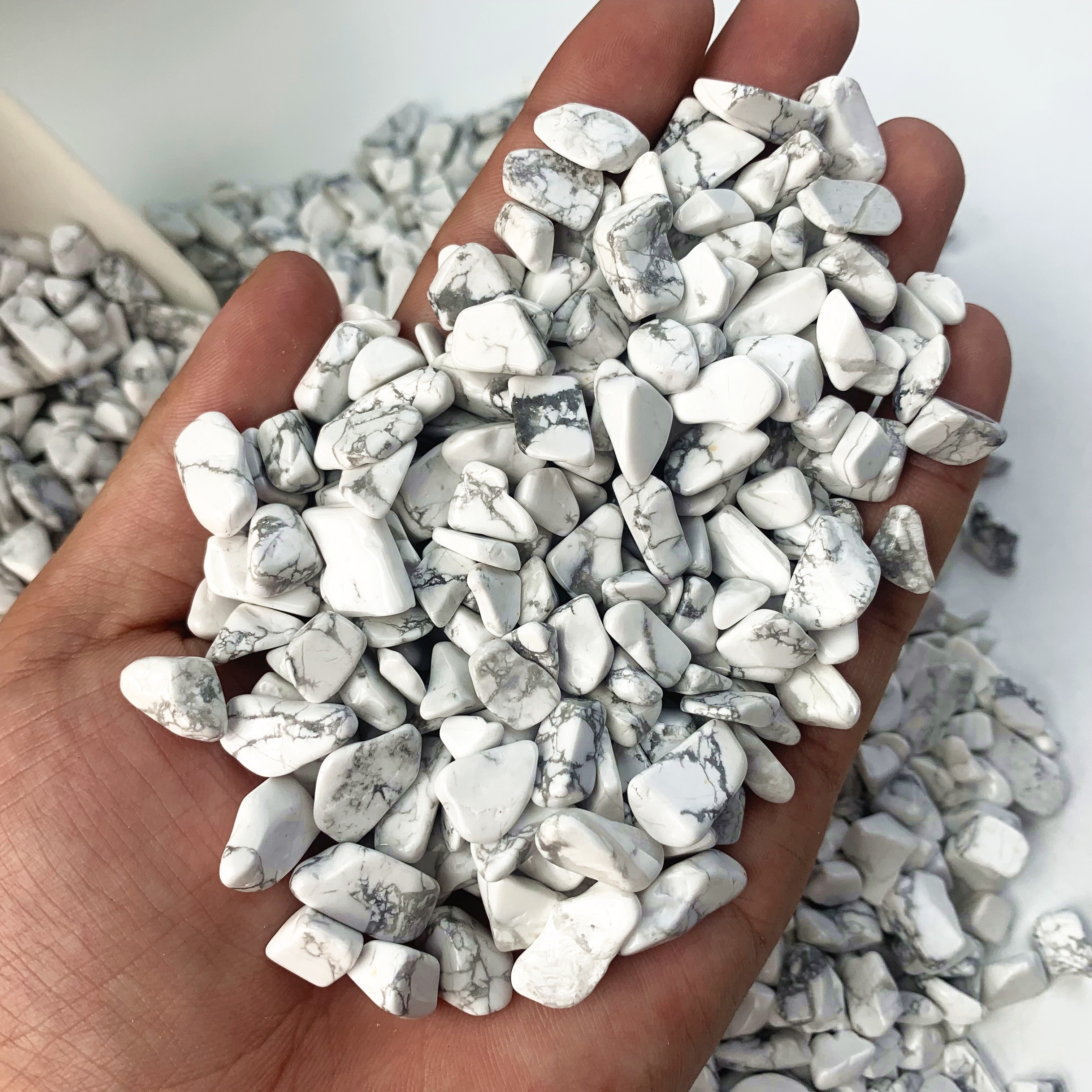 Natural Howlite Chips Polished Tumbled Stones Gravel Healing - Temu