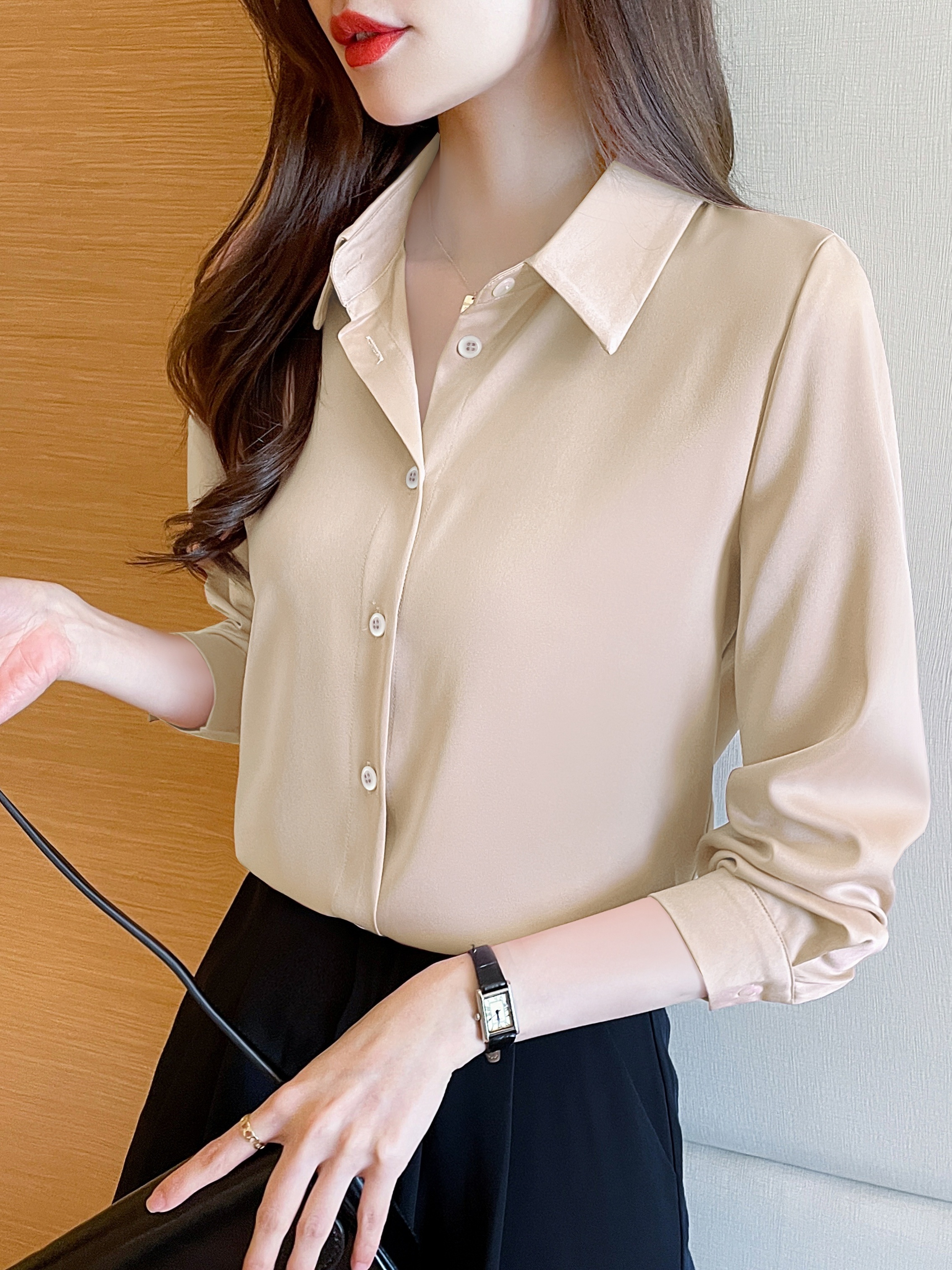 Women's Button Down Shirt Classic Long Sleeve Collared Tops Work Office  Chiffon Blouse : : Clothing, Shoes & Accessories
