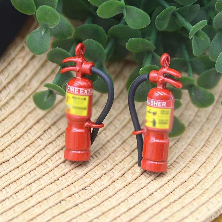 2pcs Miniaturas De Casa De Muñecas Para Escena De Juego De Comida,  Accesorios De Casa De Muñecas, Mini Extintor De Incendios, El Modelo No  Incluye Ele