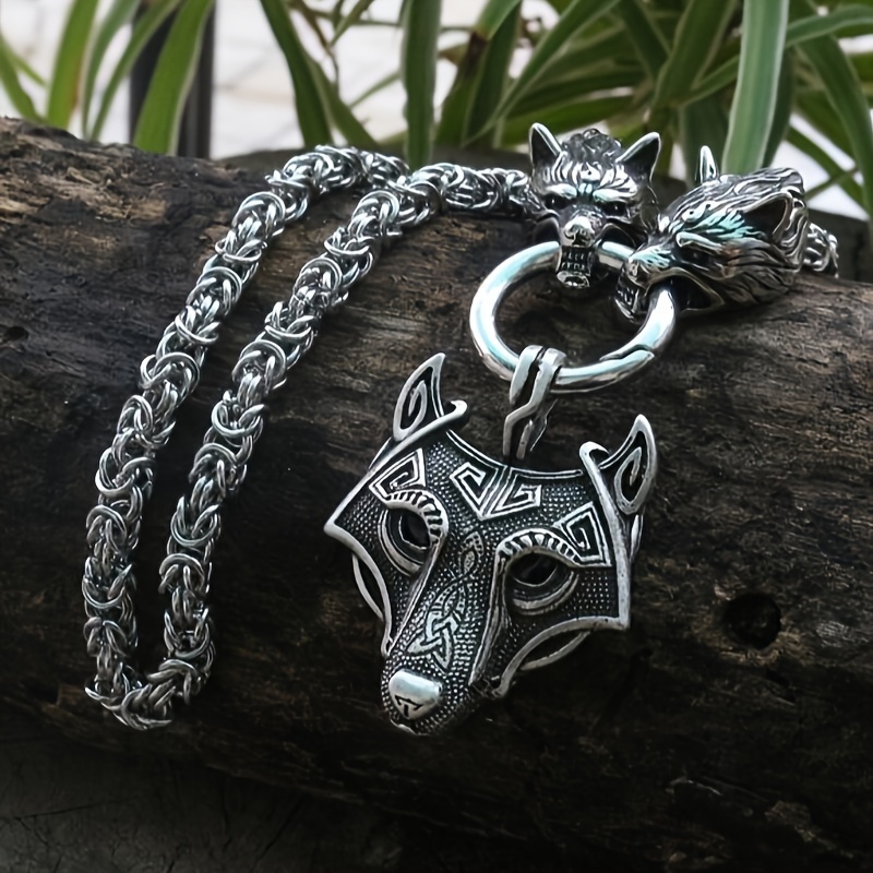 Viking Wolf Head Alloy Necklace Nordic Amulet Wolf Pendant Wizard wolf head pendant necklace for Geralt Fashion Gift for Men