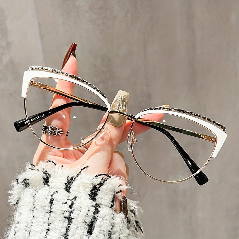 Gafas Ojos de Gato  Armação de óculos feminino, Armações de óculos, Óculos  feminino