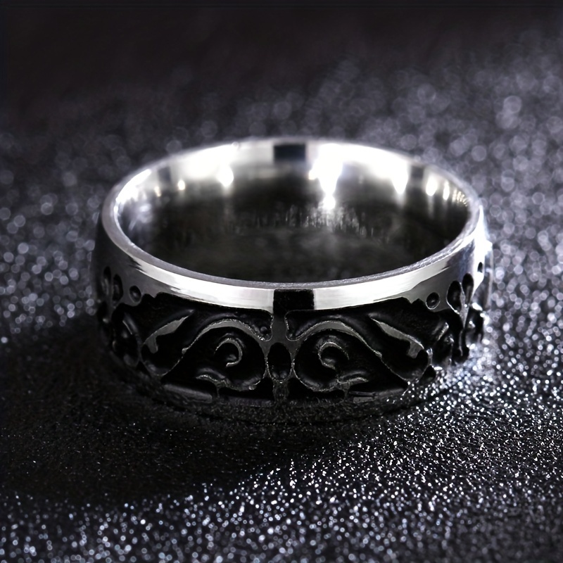 Men's 8MM Vintage Pattern Textured Ring