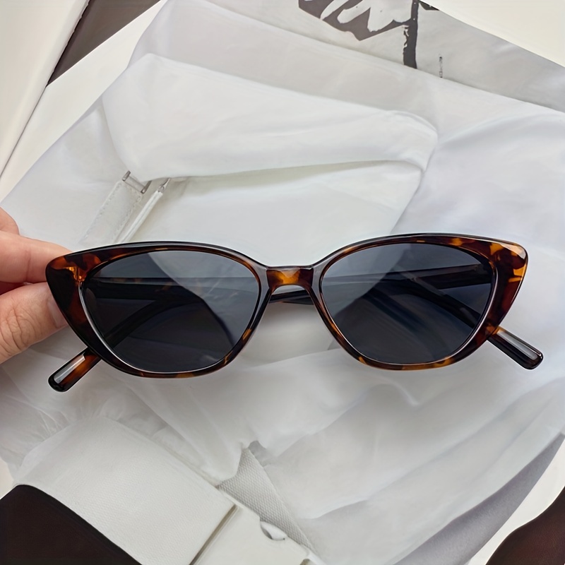 Small Frame Cat Eye Sunglasses Vintage Lightweight Sunshade Eyeglasses