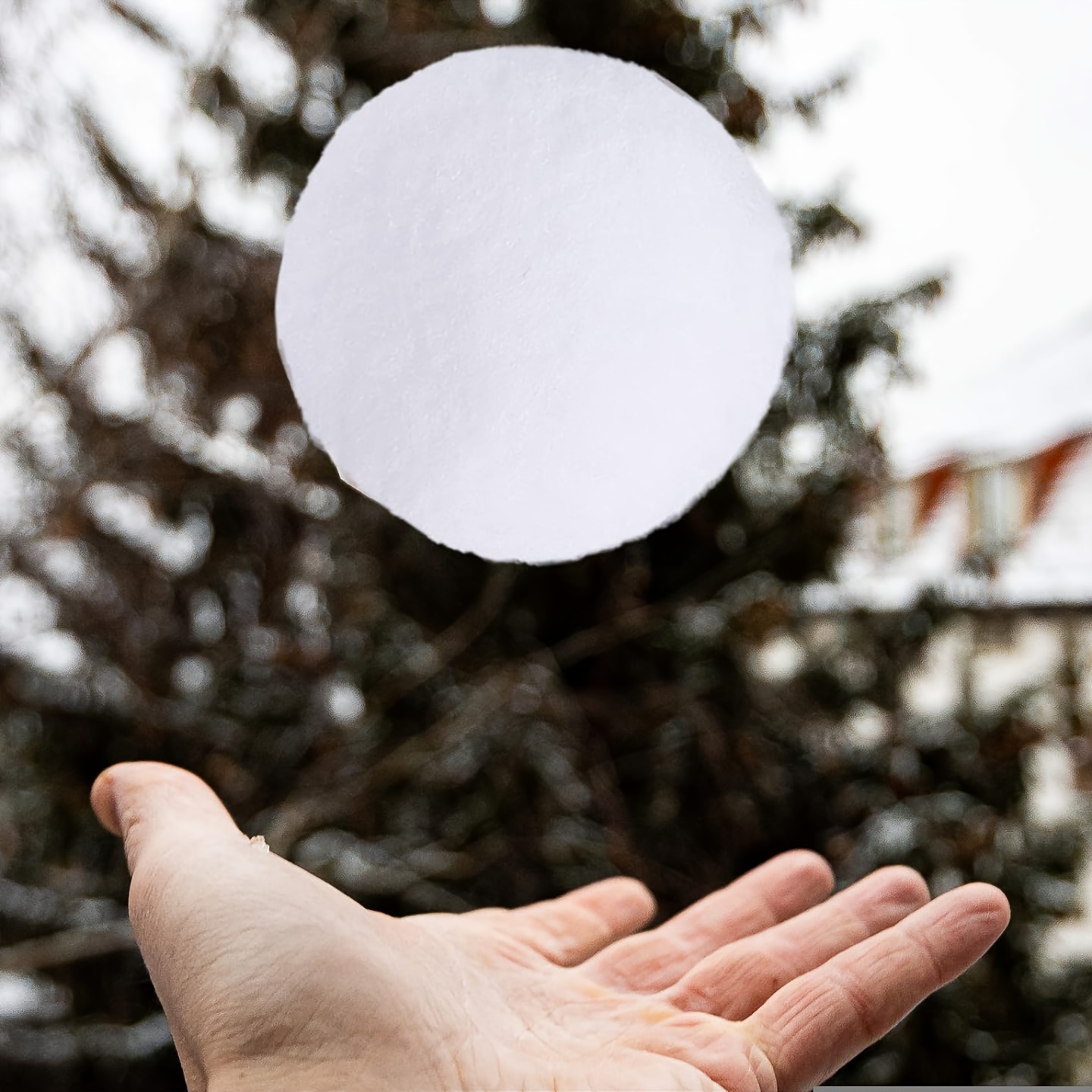 5 Easy Indoor Snowball Party Games