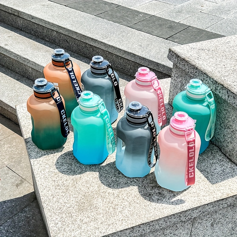 Hot Sports Water Bottle 2.2L Large Capacity Water Cup Outdoor Fitness  Portable Straw Big Water Bottle Plastic Ton Barrel botella