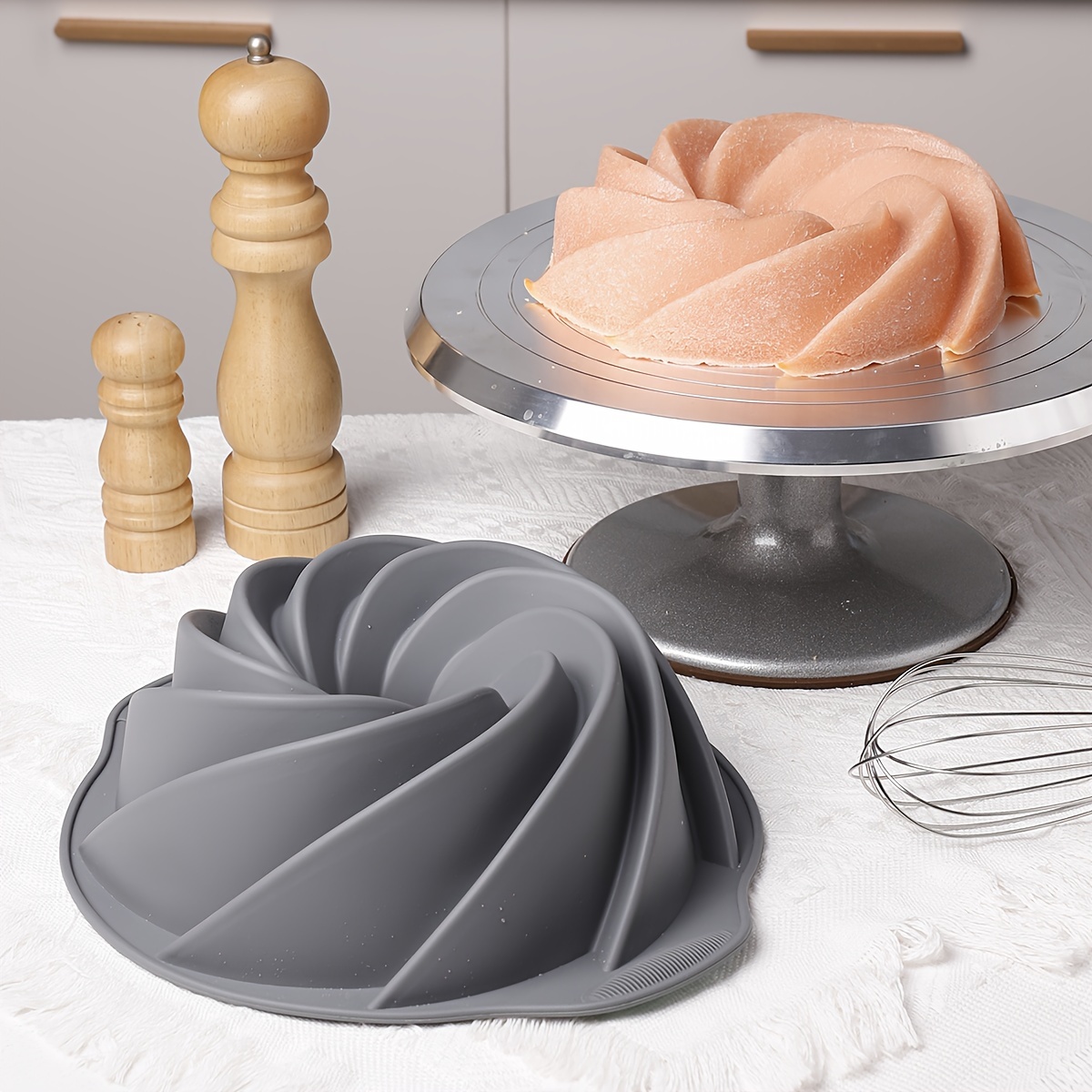 Delidge Silicone Fluted Cake Pan Nonstick Bundt Cake Mold Baking Pan f –  SHANULKA Home Decor