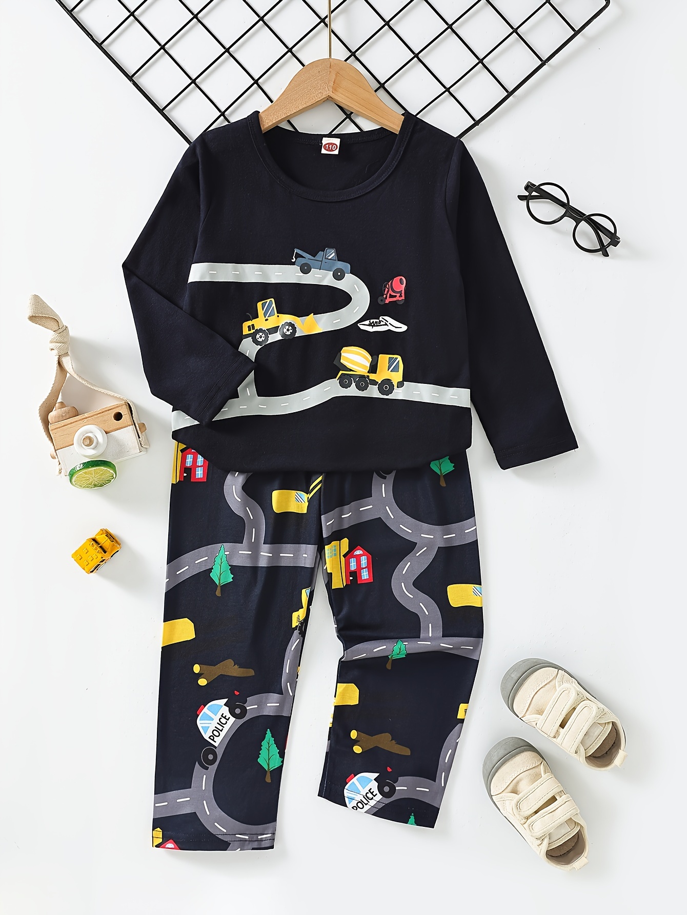 Toddler Boys 2 piece Pajama Sets Cartoon Cars Road Pattern Round Neck Long Sleeve Top Matching Pants Casual PJ Sets